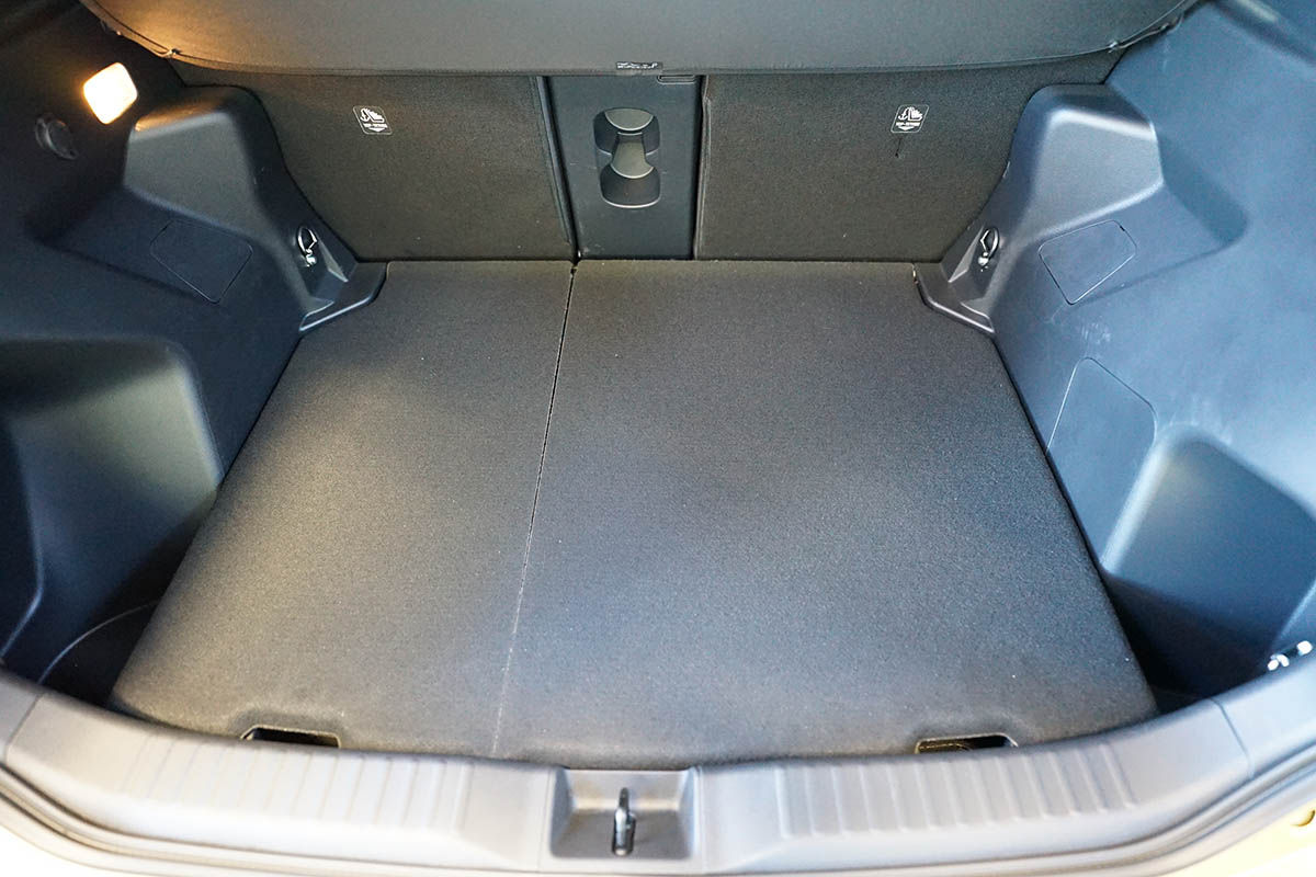 Toyota Yaris Cross (ook voor Hybrid) 2021heden (hoge kofferbakvloer