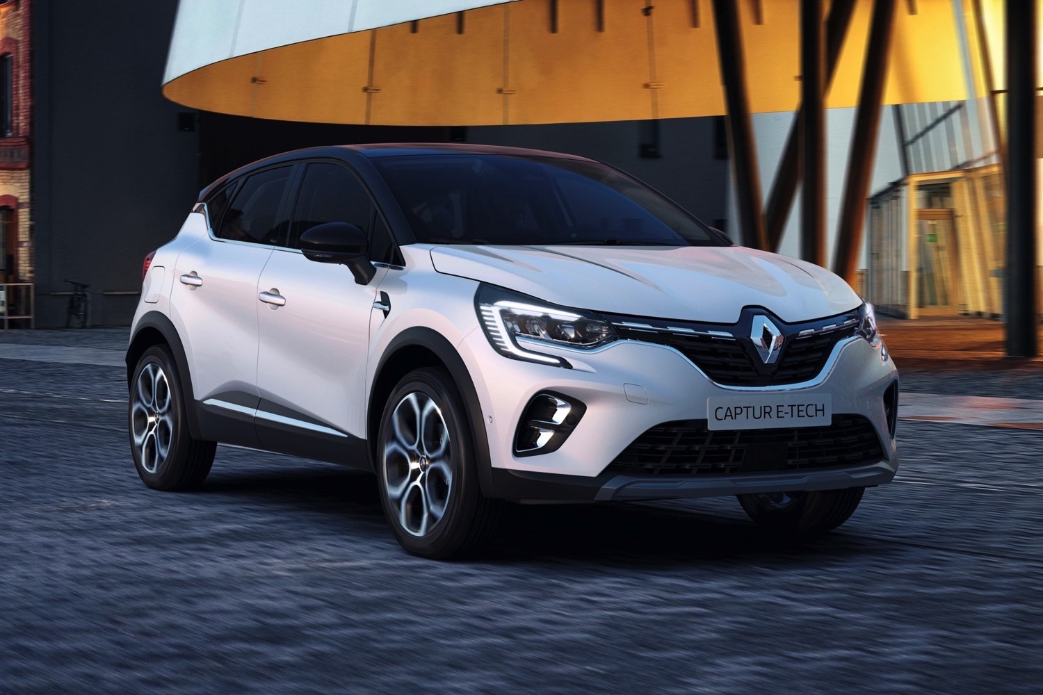 Renault Captur hybride commercialisation, performances, prix