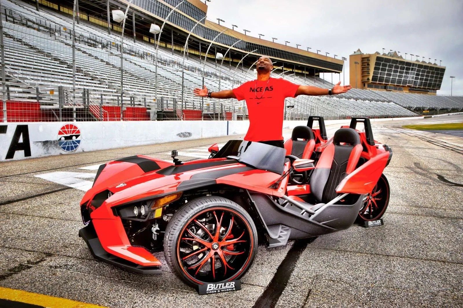 Big Tigger Unveils the JL Audio Equipped Custom Slingshot at the