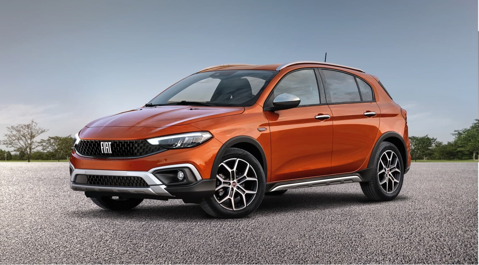 Todos los precios del renovado Fiat Tipo Hatchback y Cross para España