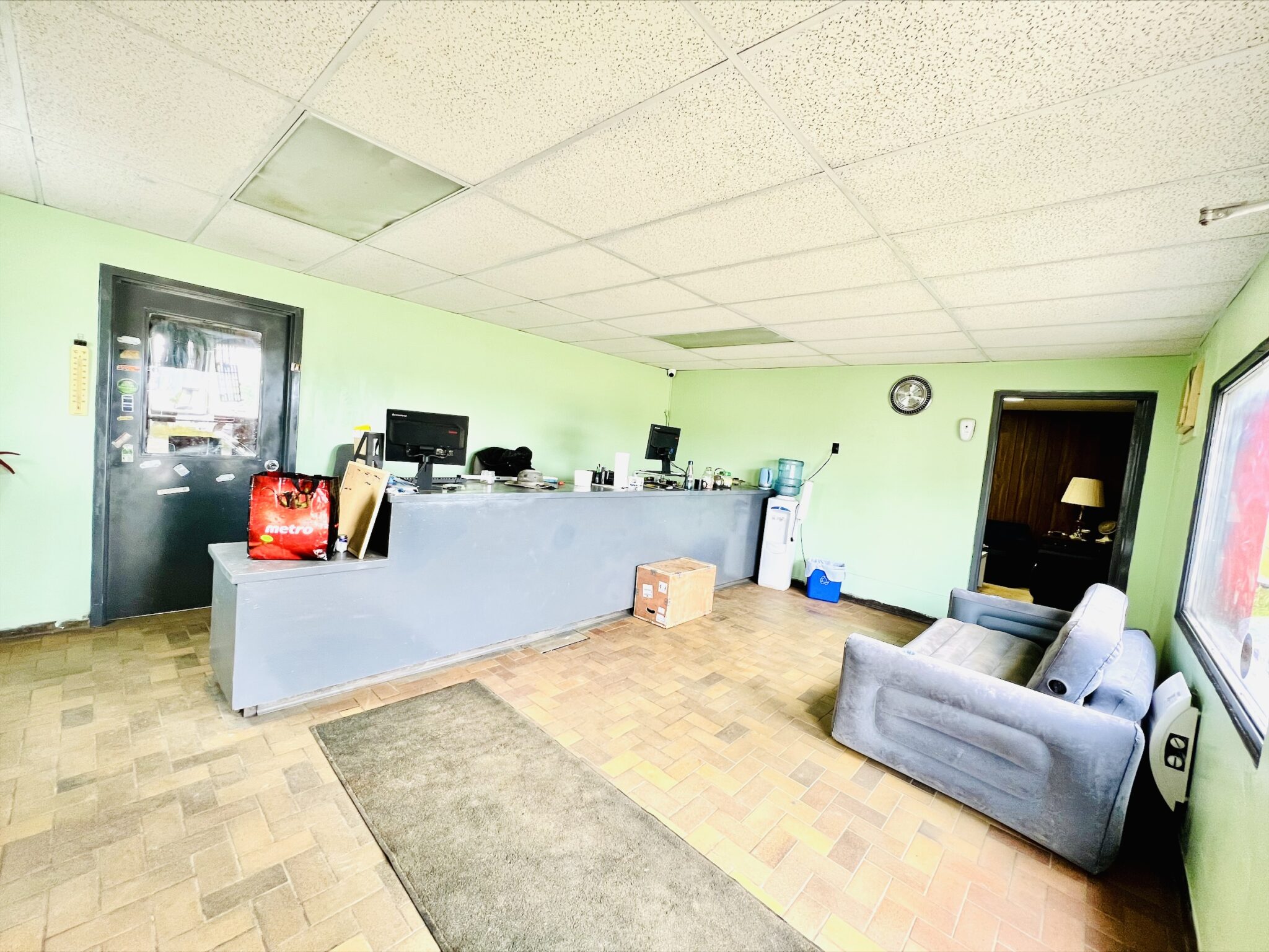 16743 Ebenezer Drive, Thorndale, Ontario, Canada Auto Properties