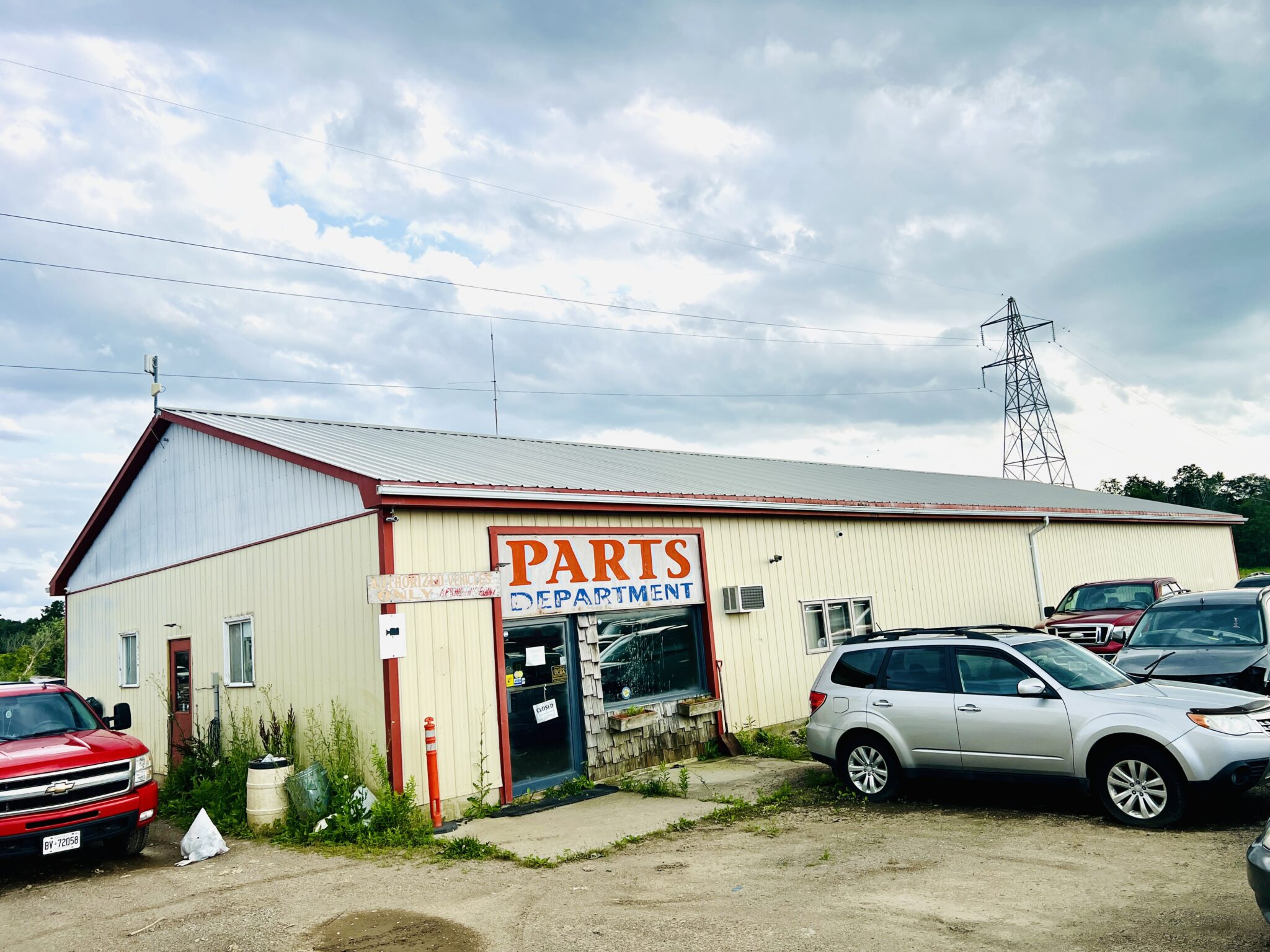 16743 Ebenezer Drive, Thorndale, Ontario, Canada Auto Properties