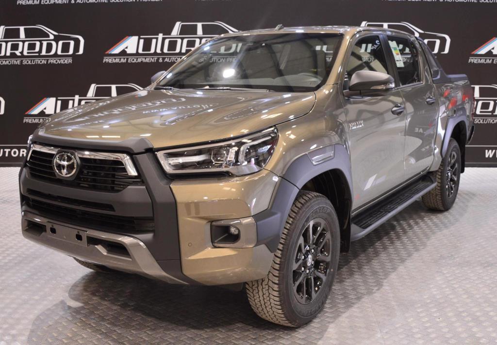 TOYOTA HILUX Autoredo