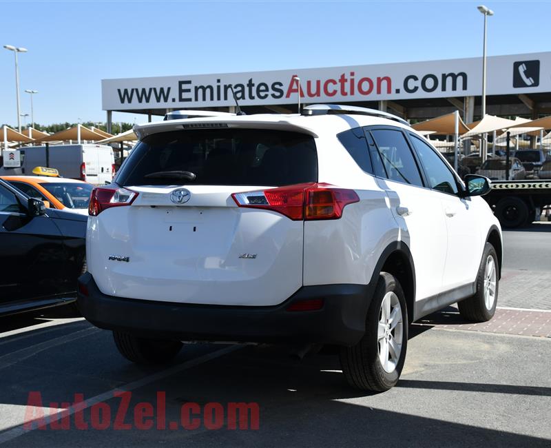 TOYOTA RAV4 2013 WHITE 72 000 MILES AMERICAN SPECS