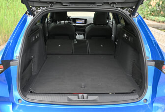 Autozine - Autotest: Opel Astra Sports Tourer