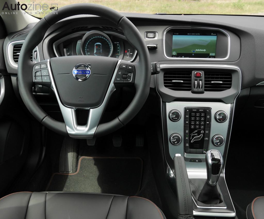 Autozine Foto's Volvo V40 D2 (10 / 11)