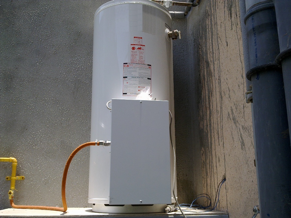 Hot water System avanienterprise.in
