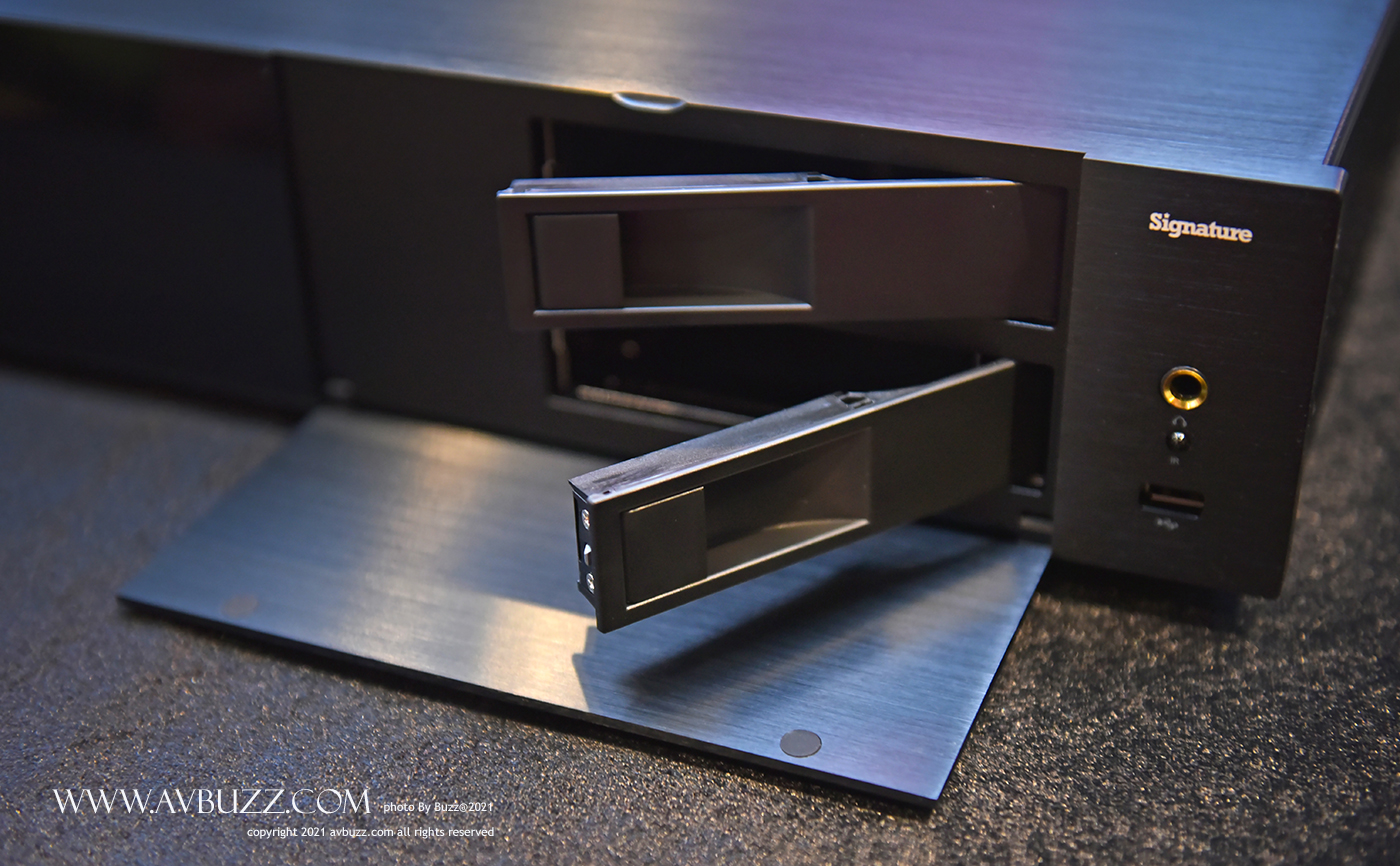 Zappiti ( 3 ) Signature