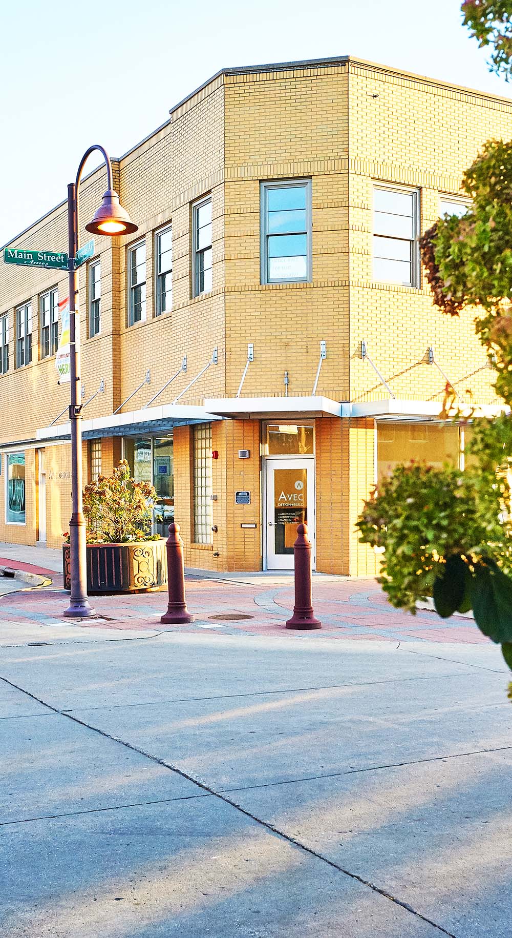 131 MAIN STREET Avec Design+Build Architect and Contractor in Ames