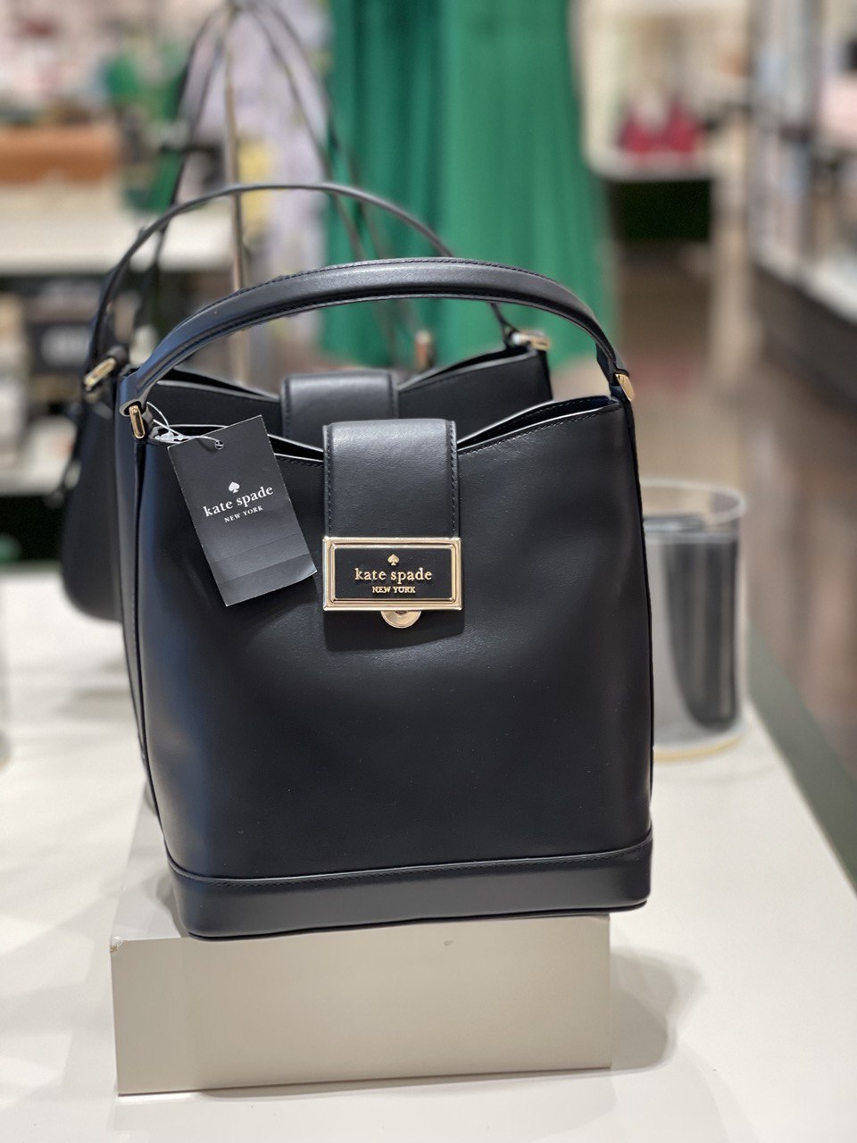 Kate Spade Reegan Bucket Bag Black Averand