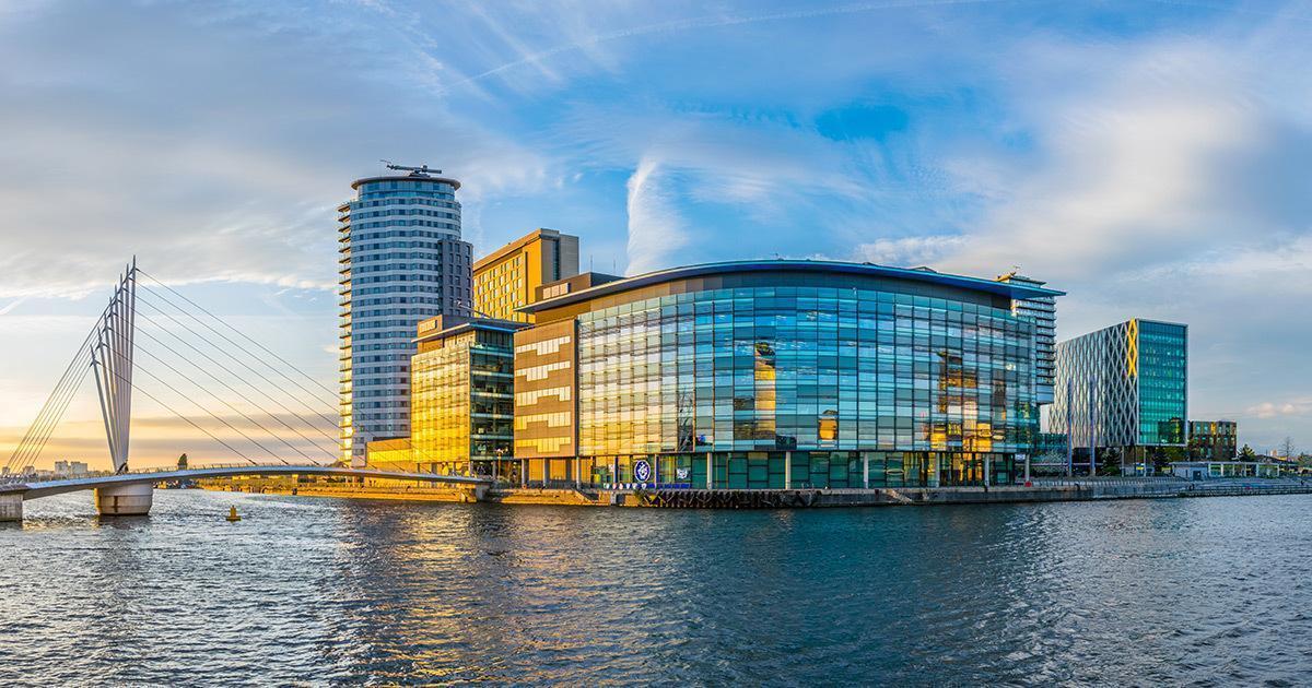 Luxury Car Hire Manchester Airport Locations Avis Prestige