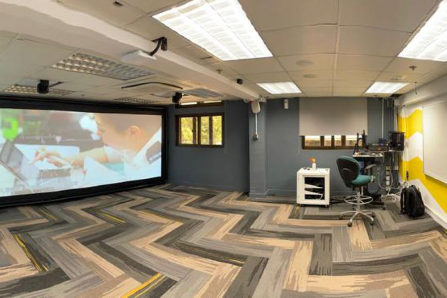 Installation of largescreen TV wall WISE AV Solution