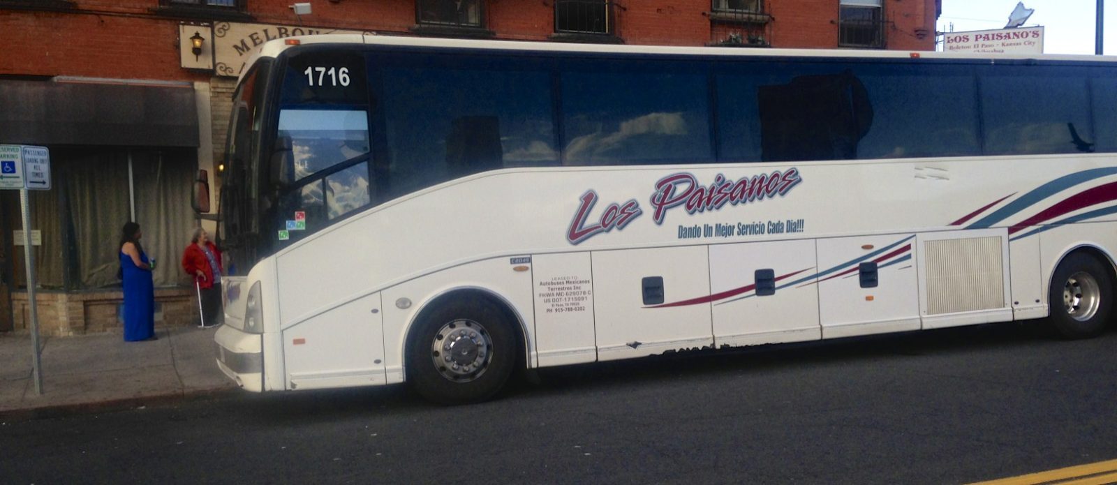 Archivo de Chihuahua con Picnic Larry