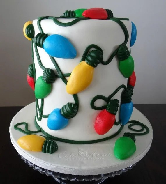 11 Awesome And Easy Christmas cake decorating ideas Awesome 11
