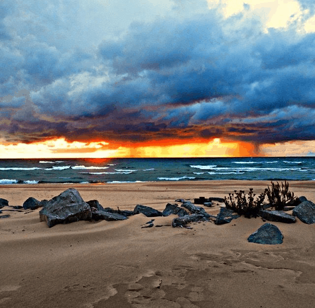 5 Spectacular Places To Watch a Sunset In MichiganThe Awesome Mitten