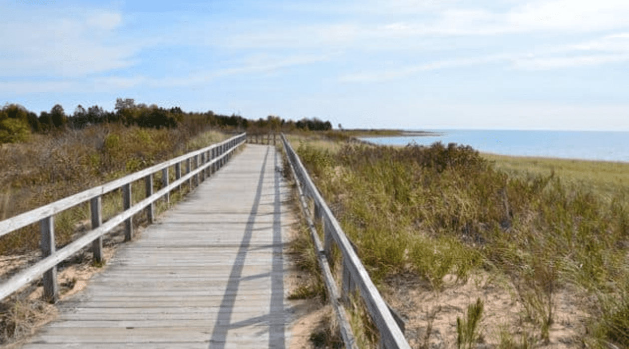5 MustSee Things to Do in Manistique