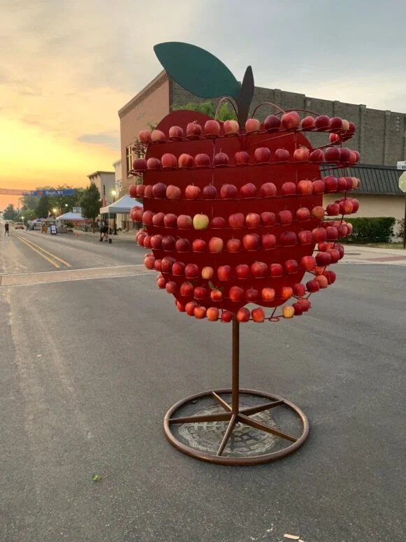 8 Best Fall Apple Festivals in Michigan in 2024