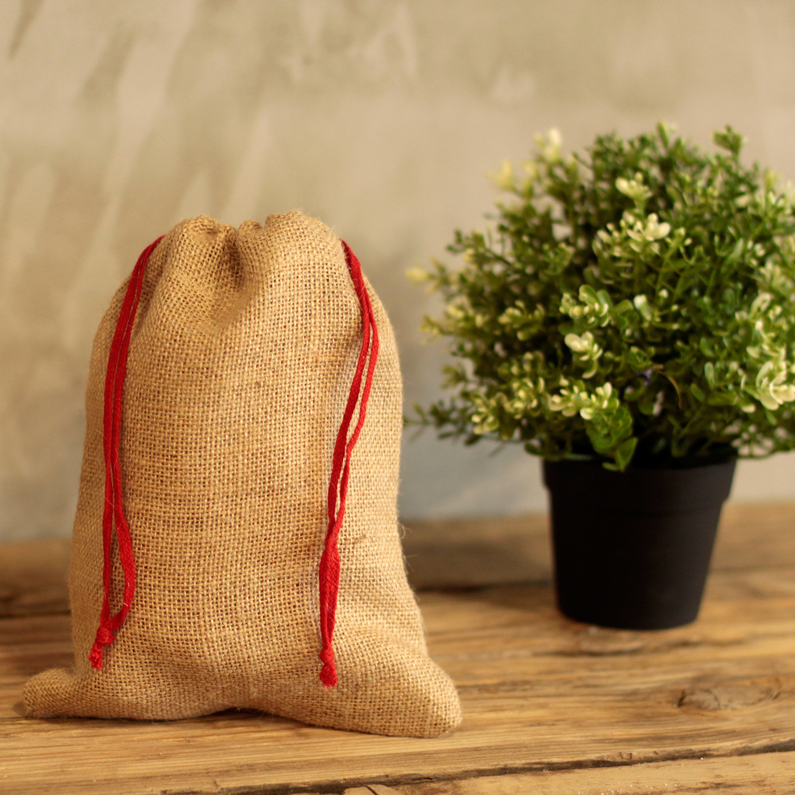 Wholesale Small Jute Sack 180x220mm AWGifts Europe Giftware and Aromatherapy Supplier