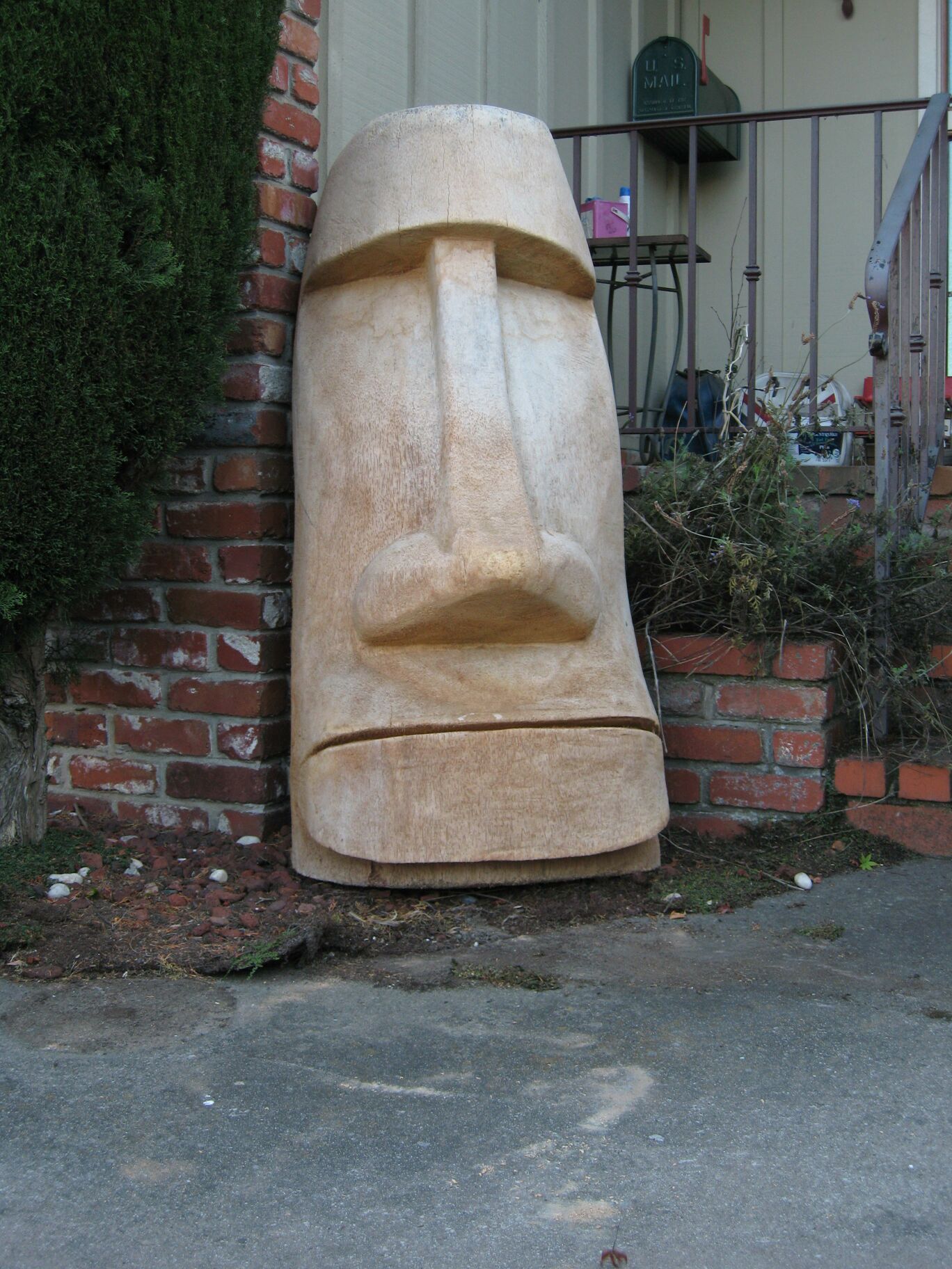 The Allee Willis Museum of Kitsch » Topple the Moai!