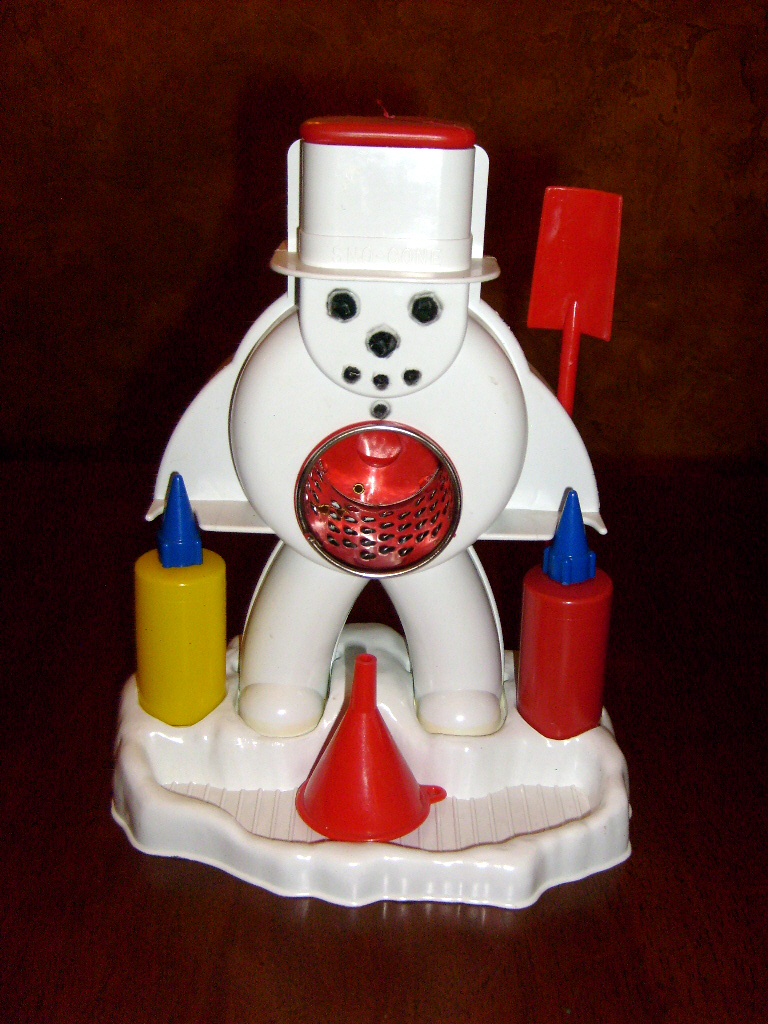 The Allee Willis Museum of Kitsch » Frosty the snow cone maker