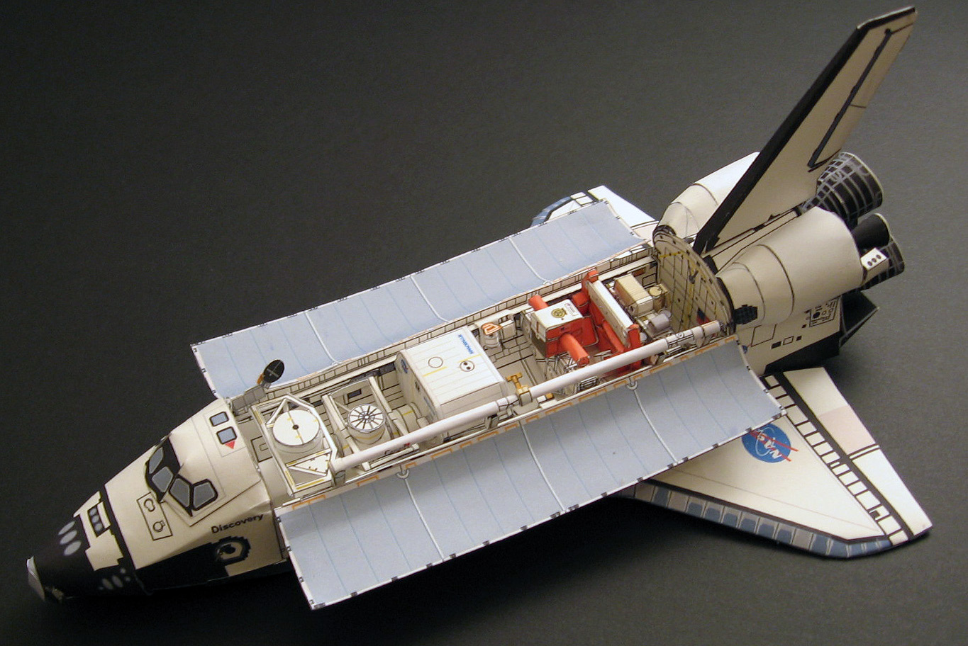 Model Space gem ble dak