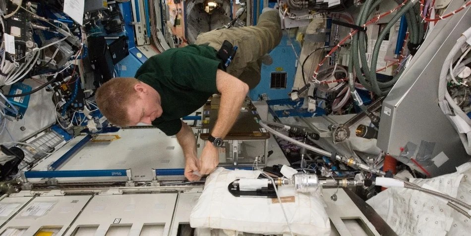 A Novel Water Recovery System for Use in Space