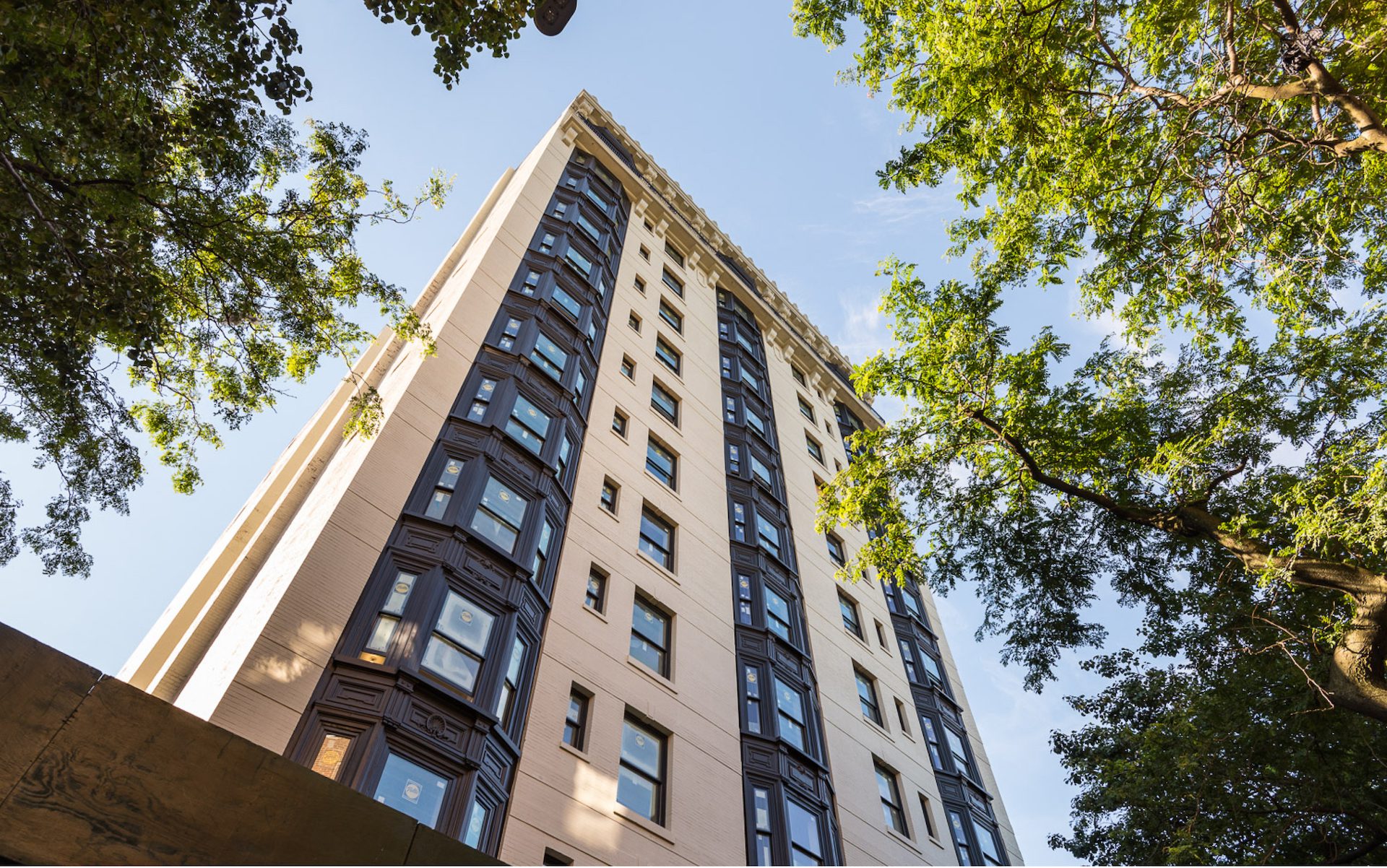 169 Columbia Heights Azur