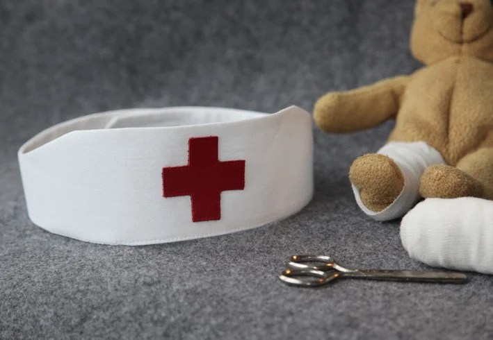 Schwesternhäubchen für kleine Krankenpfleger bpatterns