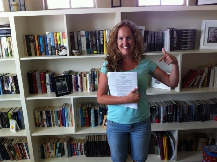 How much is becca fitzpatrick's net worth