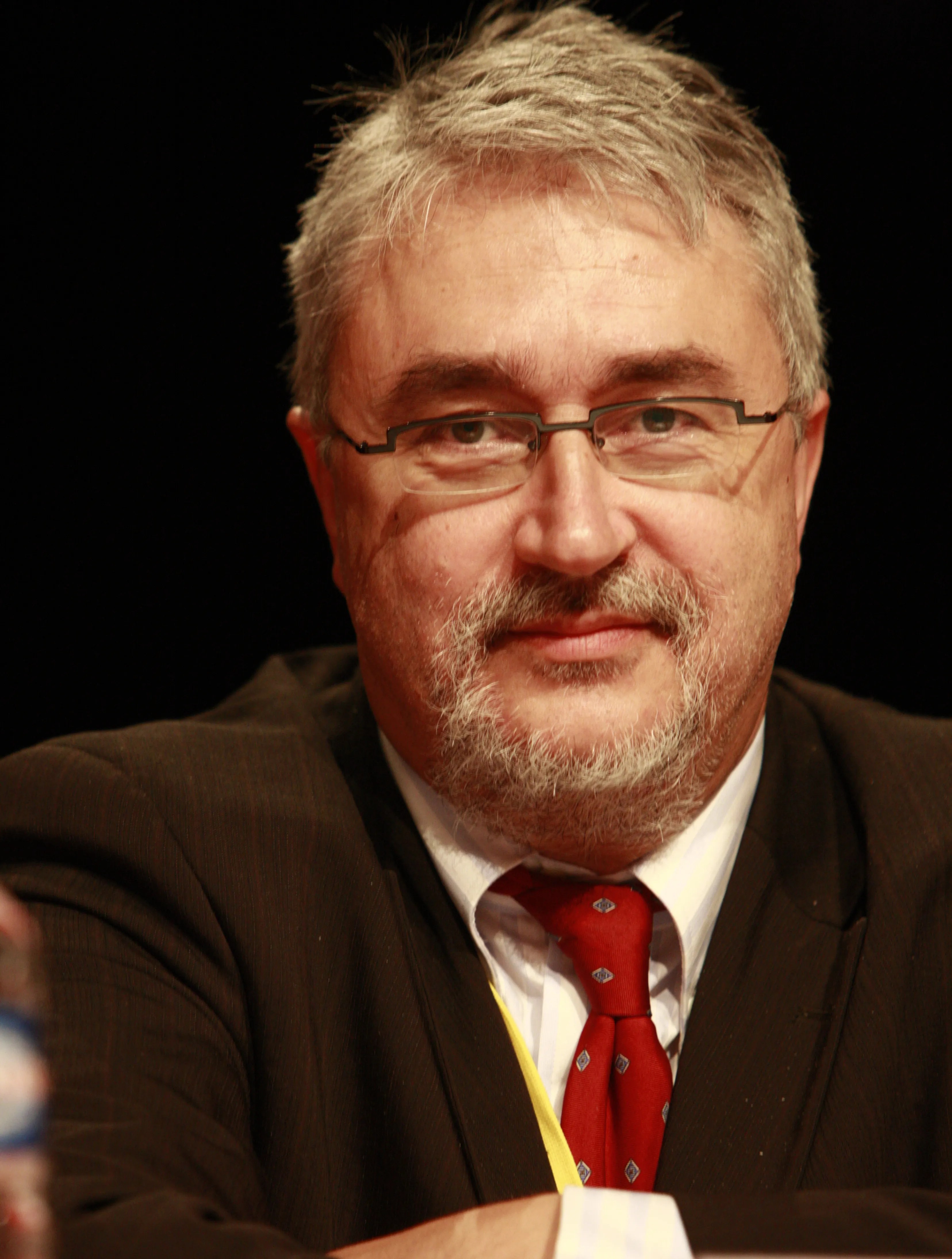 Prime Brique transfert dargent de quoi est mort jean le poulain accent