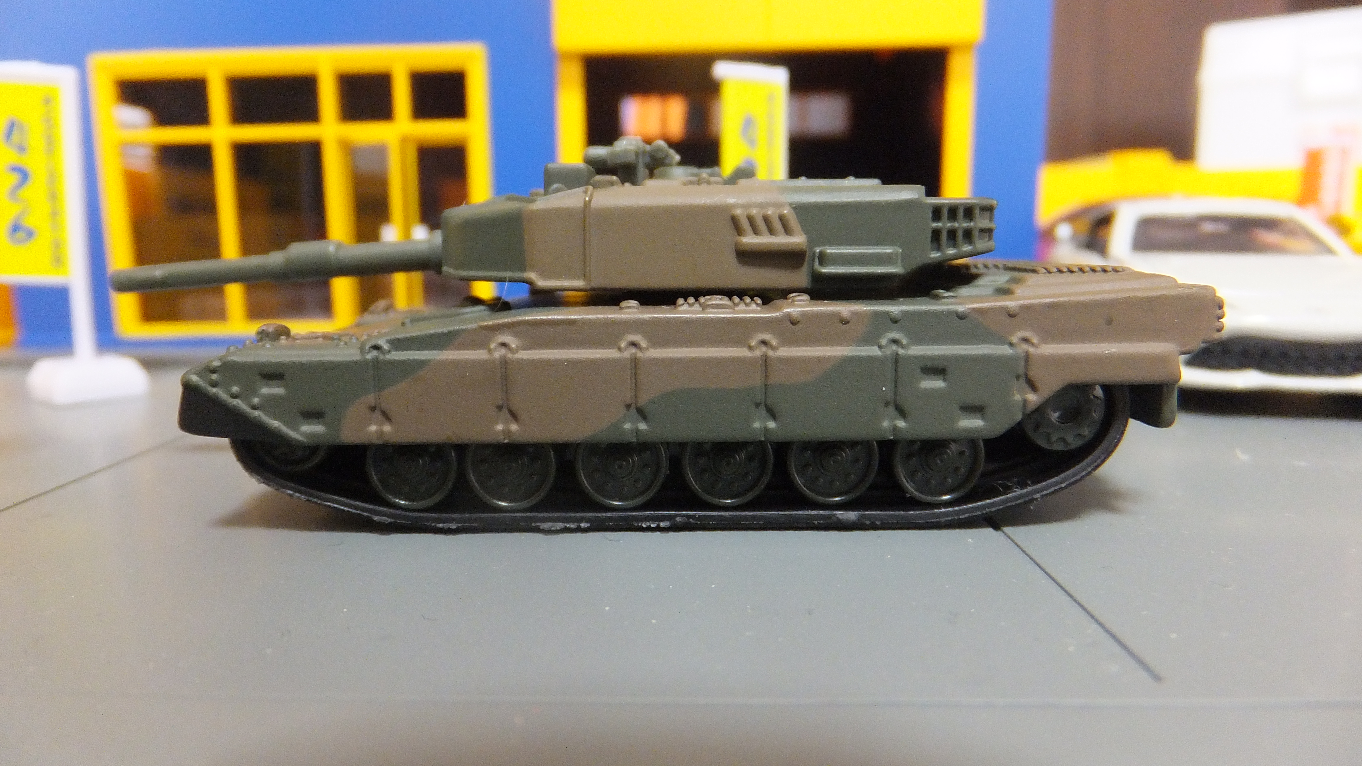 トミカプレミアム 03 自衛隊 90式戦車 トミカコレクション 親子奮闘記