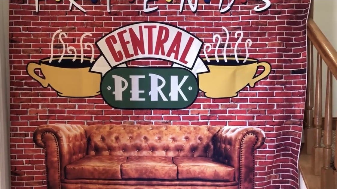 Central Perk Friends Tv Show Coloring Pages Printable / The One With