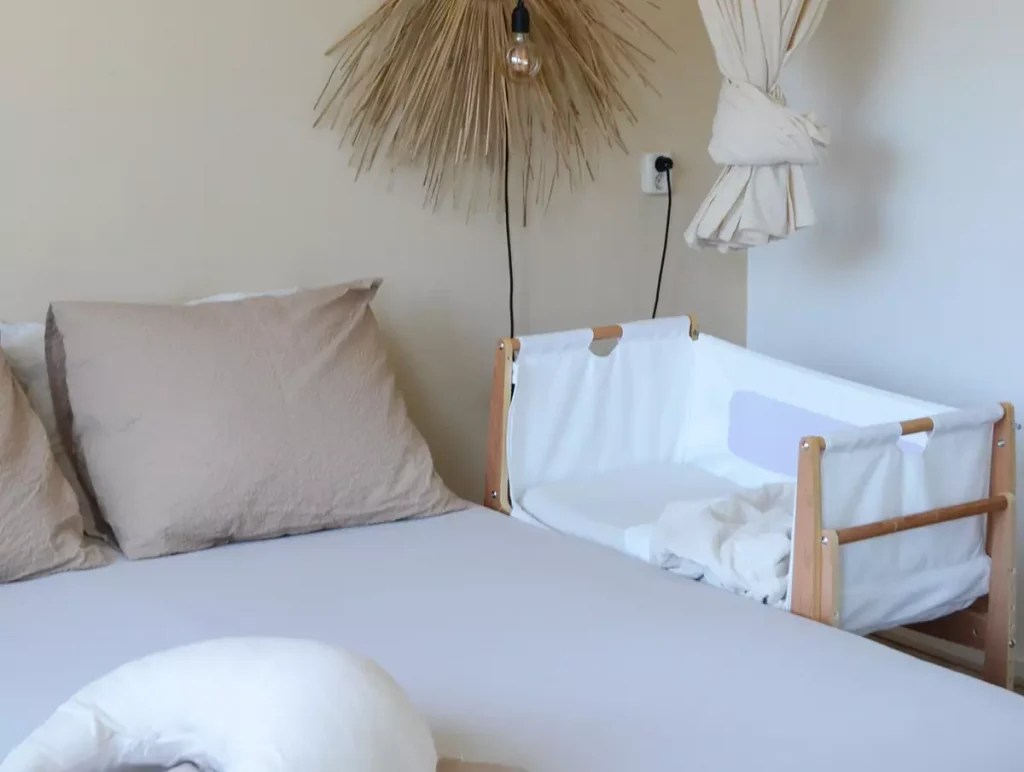 Hoe bevestig je een co sleeper aan een boxspring? BabyLoop