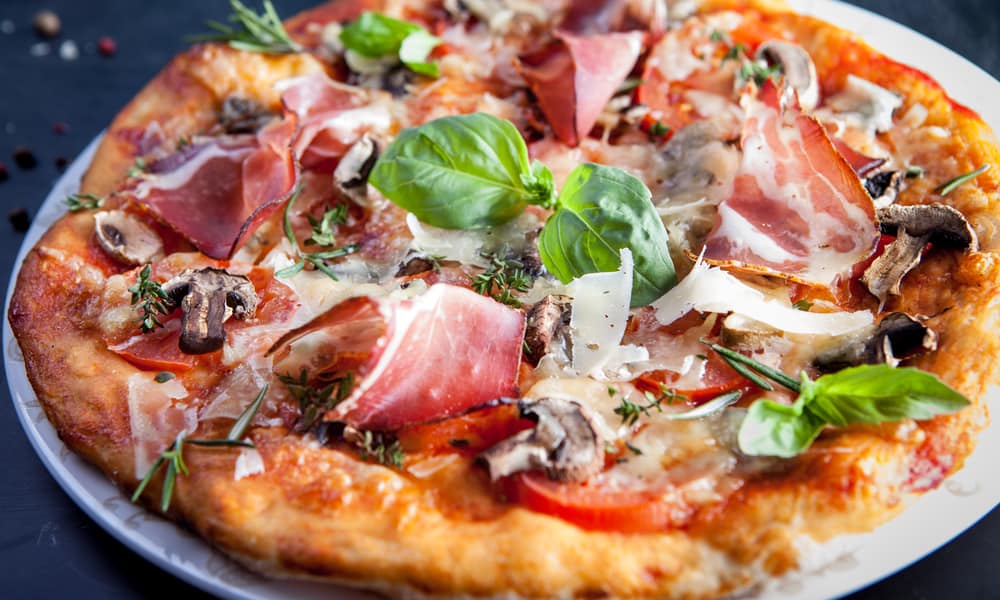 15 Most Popular Pizza Toppings In the USA