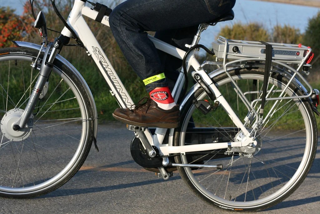 East Bay Parks OKs Electric Bikes on Regional Trails