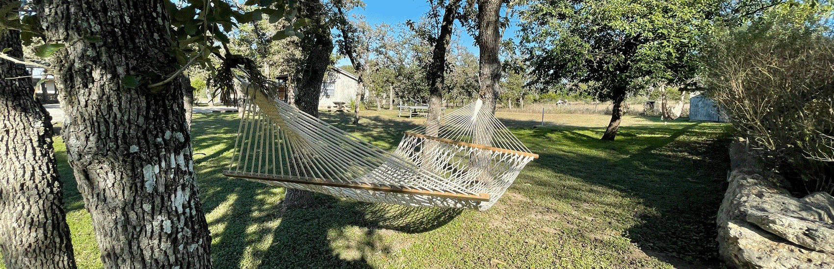 West 1077 Guest Ranch Hackberry Room 10