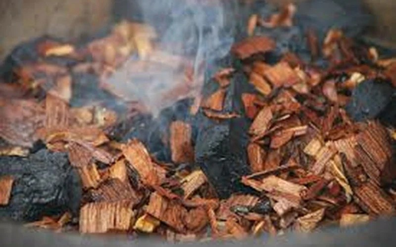 Mesquite vs Hickory Smoke Which is Better for Your Food? Backyard