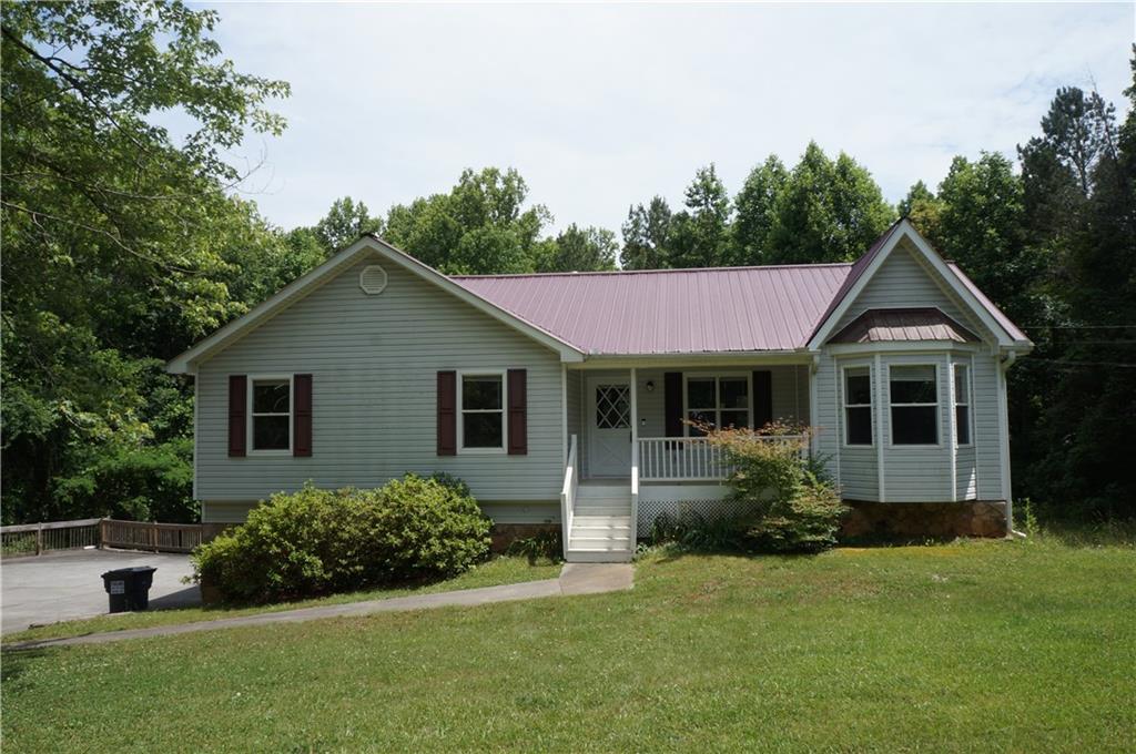 3 bedroom 2 bath home for Sale in White, GA