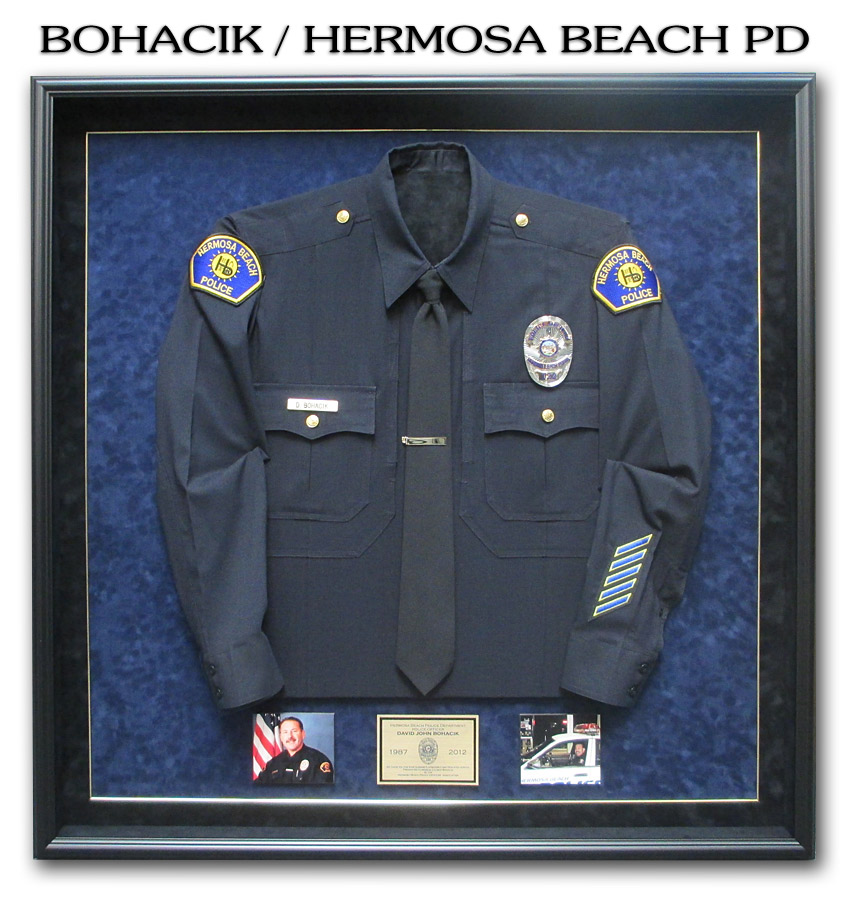 Uniform Framing from Badge Frame