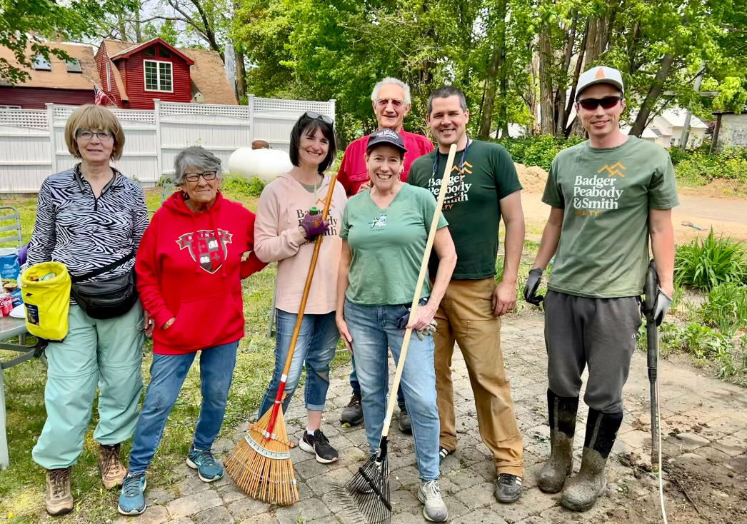 Share article Badger Peabody & Smith Realty Agents Work Together to