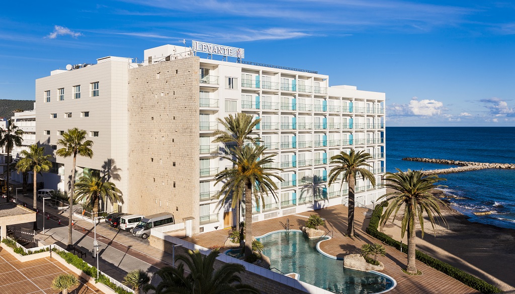 Hotel Levante BAFF SYSTEM Facades Engineering