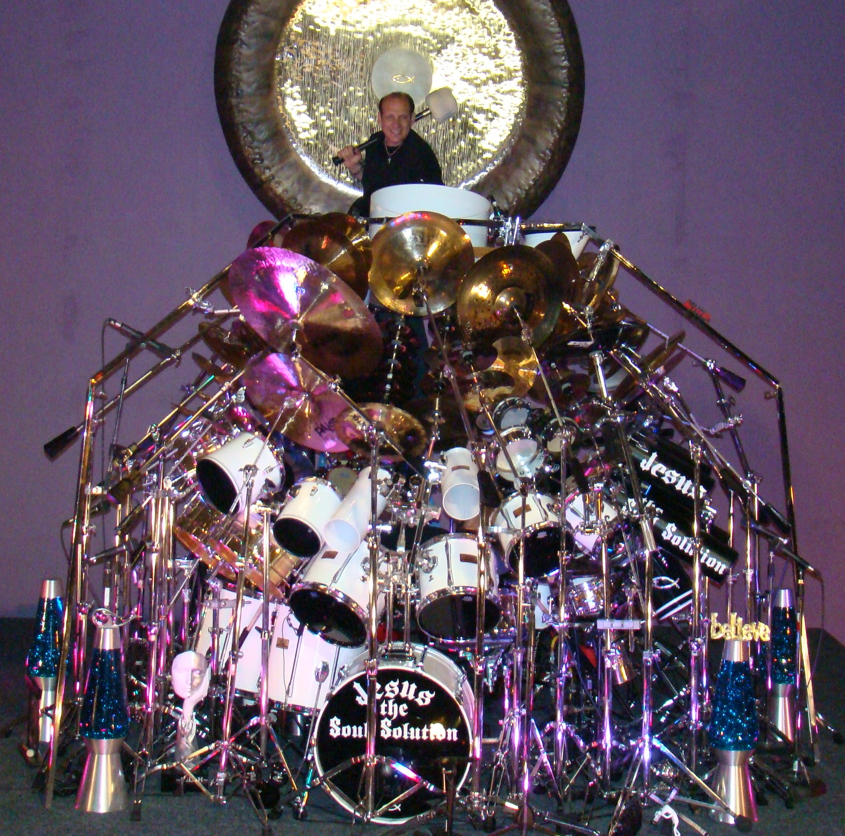 Drumming for Jesus »