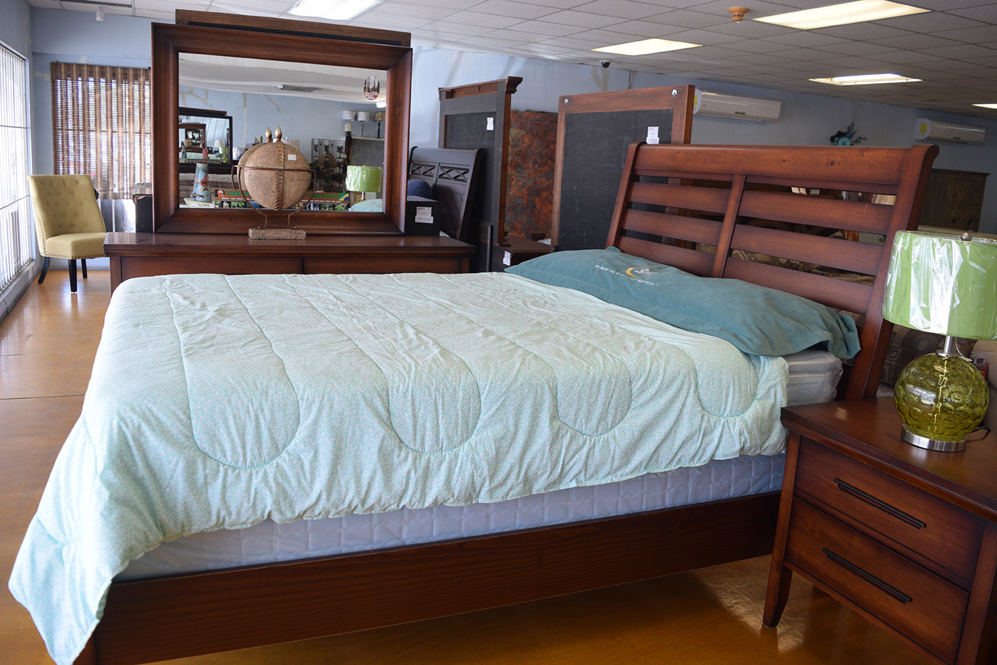 Donald's Furniture Nassau Nassau / Paradise Island, Bahamas