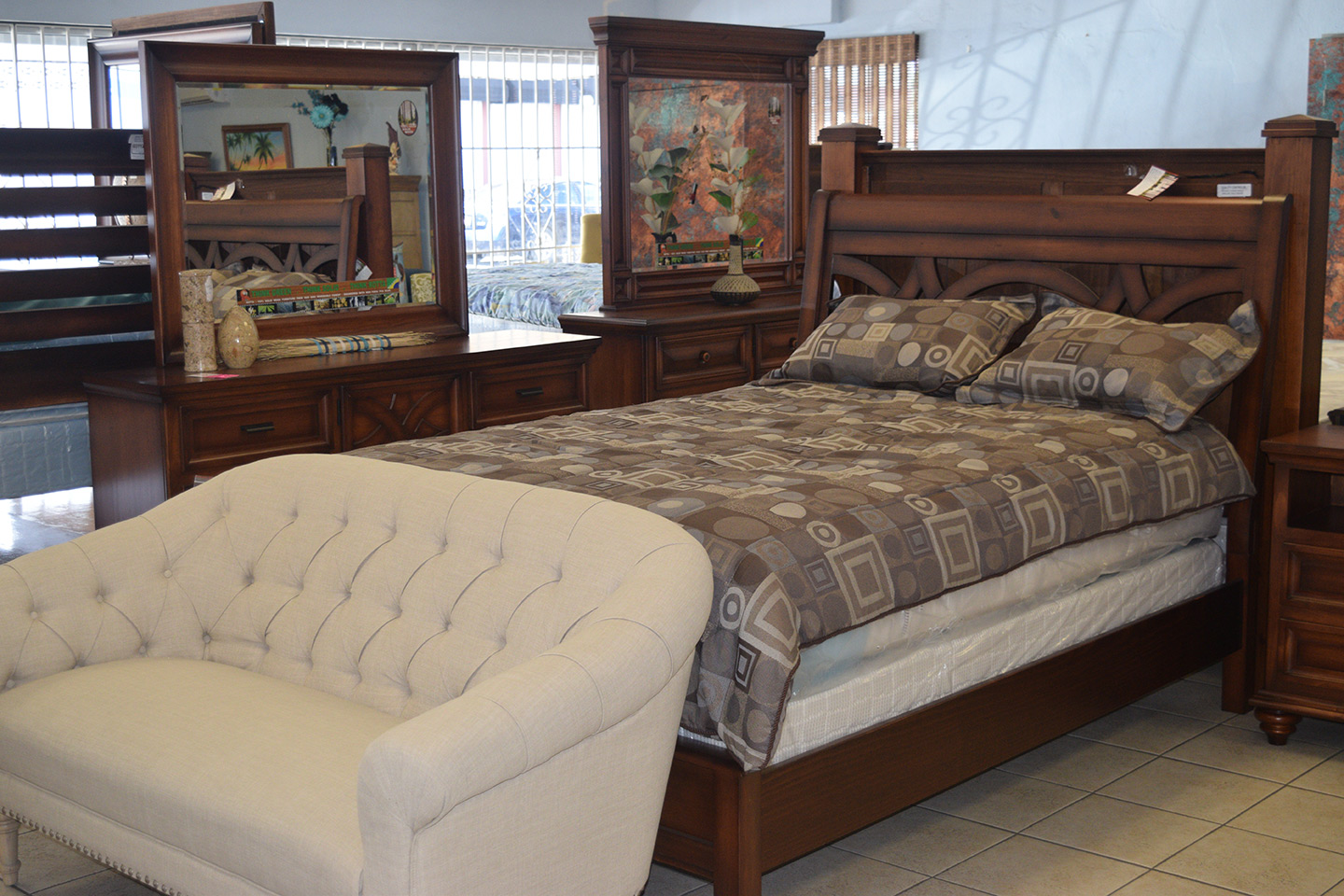 Donald's Furniture Nassau Nassau / Paradise Island, Bahamas