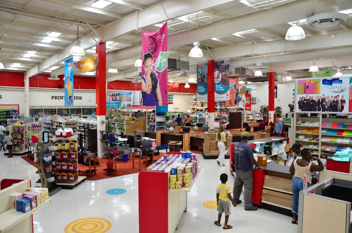 John Bull Goes Back To School! Nassau / Paradise Island, Bahamas