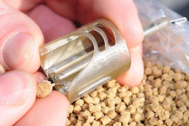 GURU PELLET FEEDER The Bait Bucket