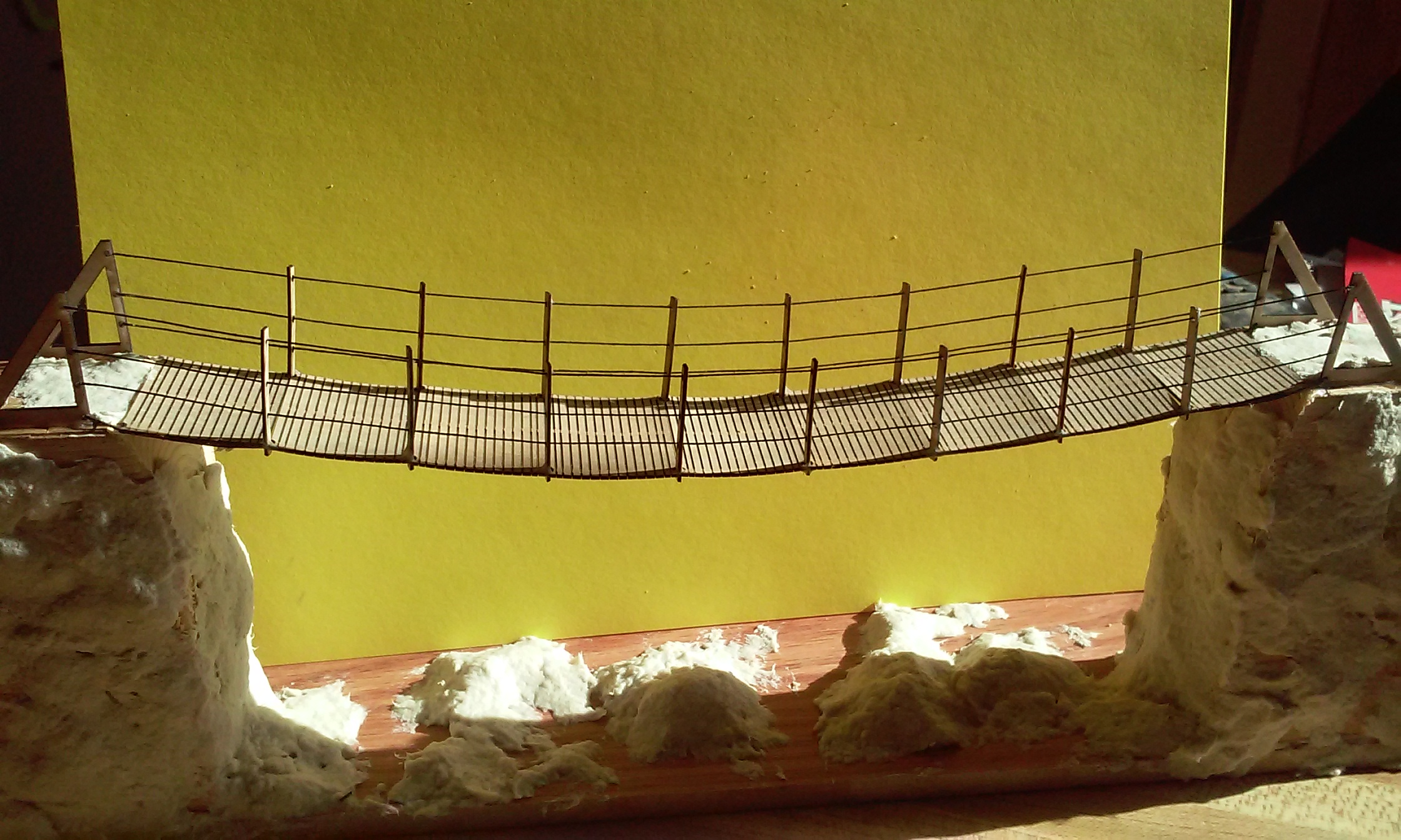 BB108 Rickety Rope Bridge