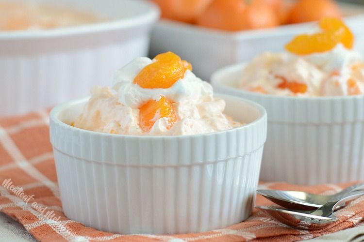 Mandarin Orange Jello Salad on