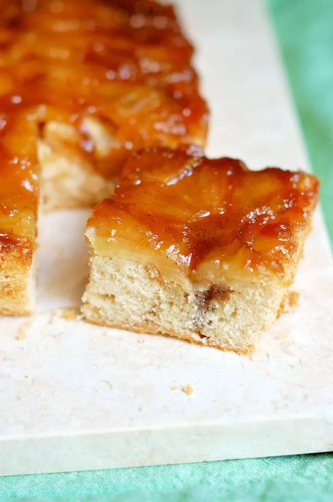 Apple Rum Upside Down Cake Baking Sense®