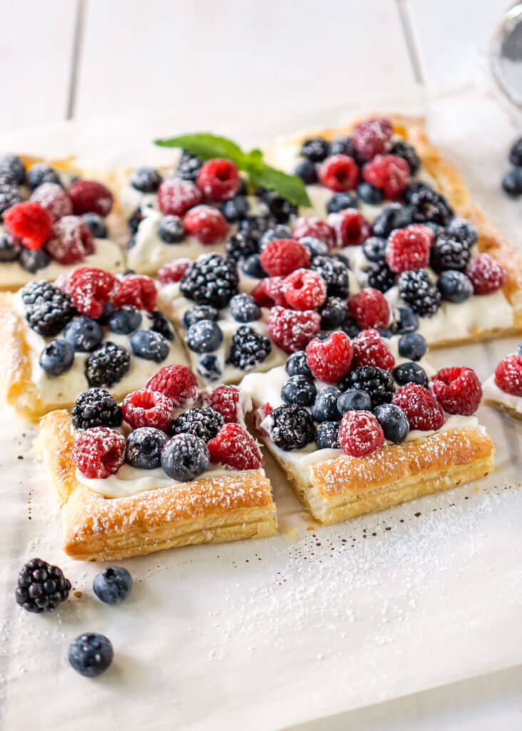 Easy Berry Cheese Tart Baking for Friends